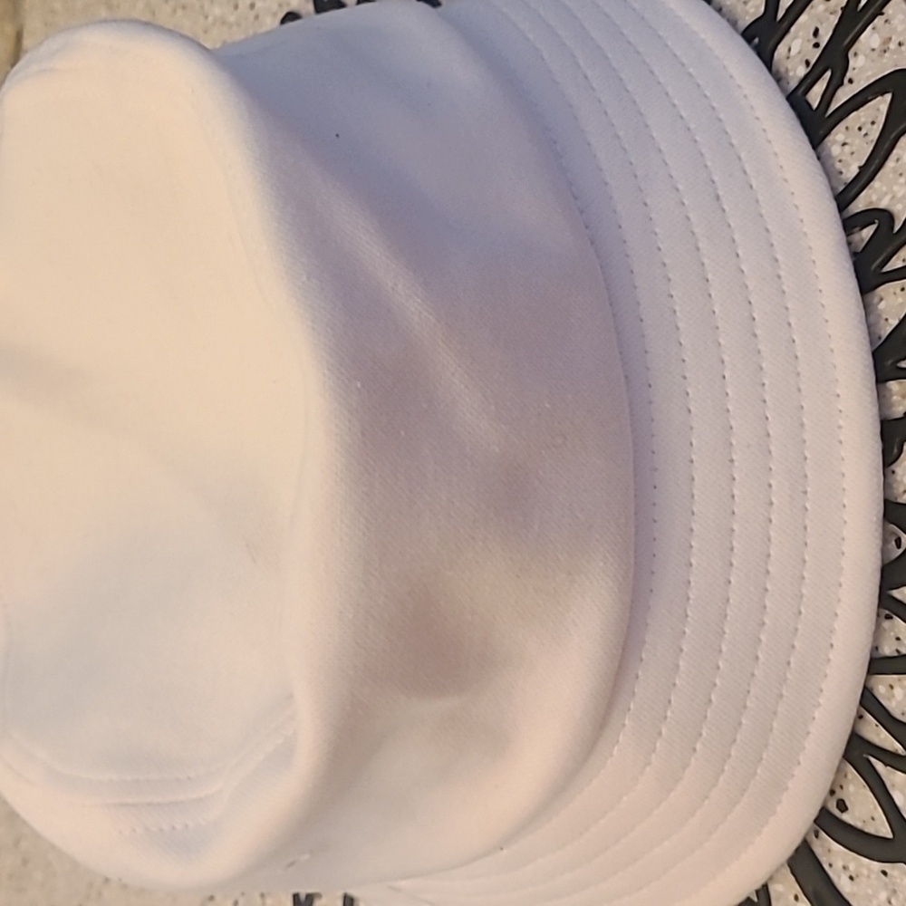 Fabletics Pride Bucket Hat - Picture 5 of 5
